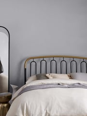 Warm Mid Grey Ultimate Multi-Surface 2.5L Paint - Image 2 of 5