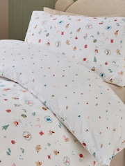 White Brushed Santa Icon Christmas Duvet Cover and Pillowcase Set - Image 2 of 8