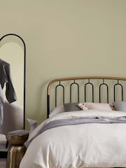 Mid Cool Beige Ultimate Multi-Surface 2.5L Paint - Image 1 of 5