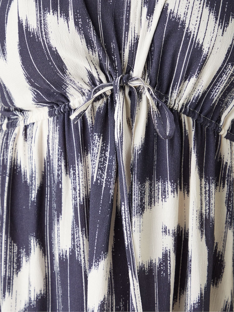 Live Unlimited Blue Curve Geo Print Drawstring Maxi Dress - Image 6 of 6