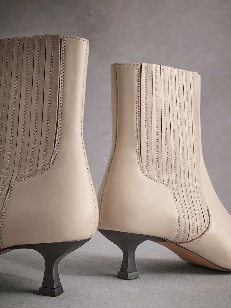 Neutral Tabitha Simmons Kitten Heel Elvina Leather Ankle Boots - Image 10 of 11