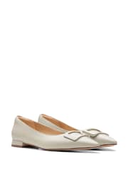 Clarks Cream Leather Sensa15 Lux Shoes - Image 4 of 8