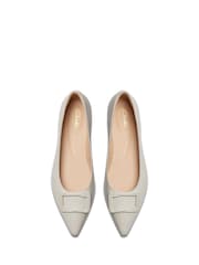 Clarks Cream Leather Sensa15 Lux Shoes - Image 7 of 8