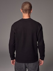 Czarny prążkowany - Textured Long Sleeve Grandad T-Shirt - Image 3 of 7