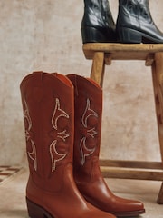Penelope Chilvers Silvestre Stud Cowboy Brown Boots - Image 7 of 8