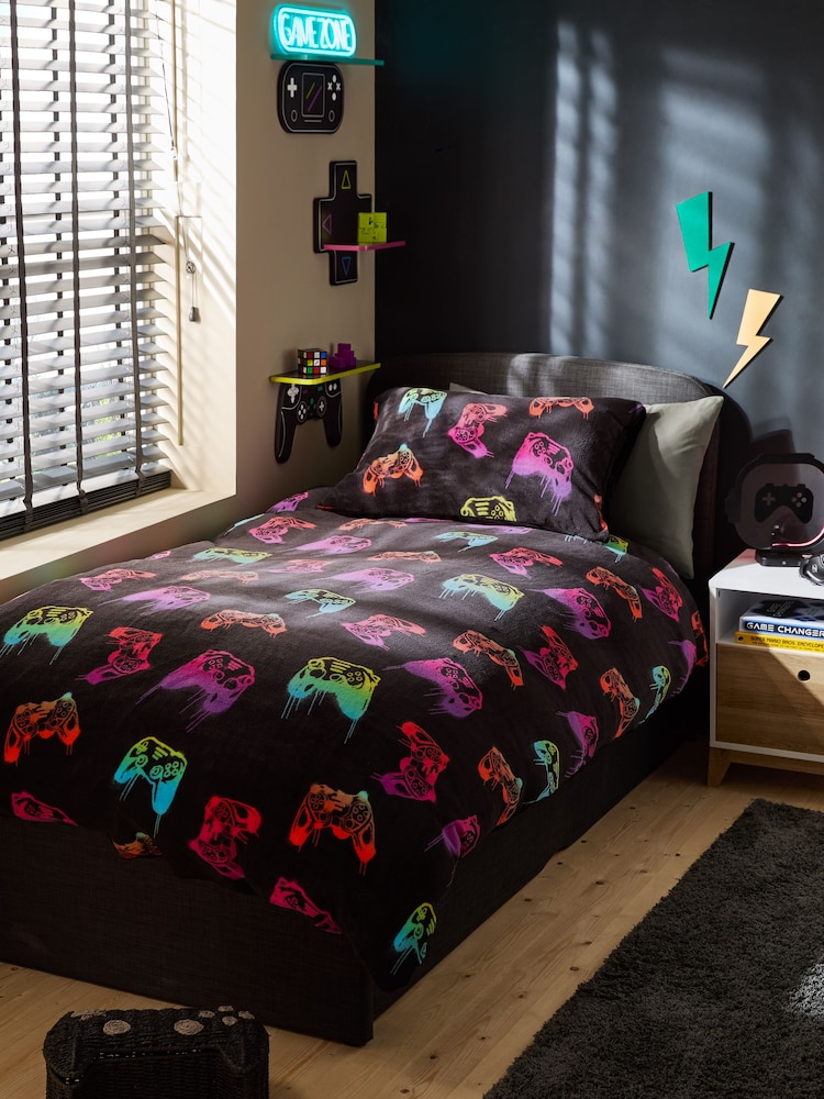 Black Drippy Gamer Super Soft Reversible Fleece Duvet Cover and Pillowcase Set - Image 1 of 5
