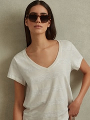 Reiss Neutral/Ivory Nola Linen-Cotton Striped V-Neck T-Shirt - Image 3 of 5