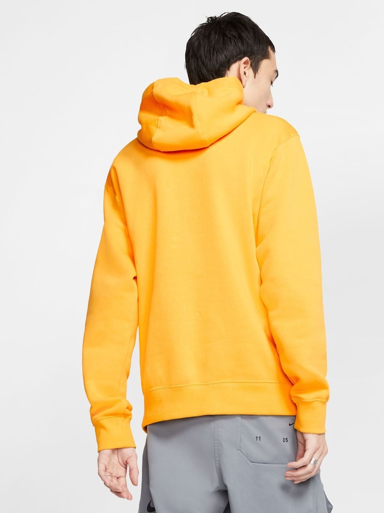 University Gold - Nike Club Kapuzensweatshirt - Bild 2 von 7 University Gold - Nike Club Kapuzensweatshirt - Bild 2 von 7