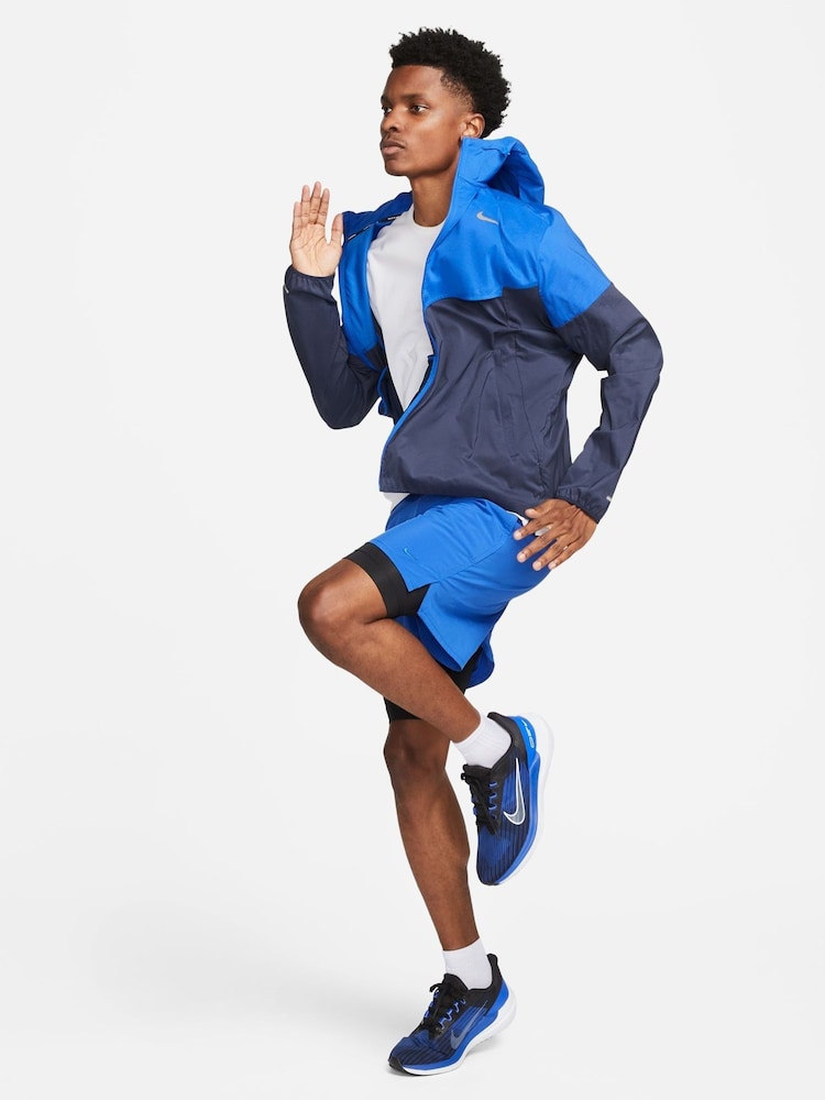 Nike Blue Light Windrunner Running Jacket - Image 3 of 10