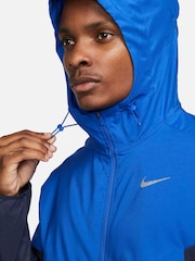 Nike Blue Light Windrunner Running Jacket - Image 5 of 10