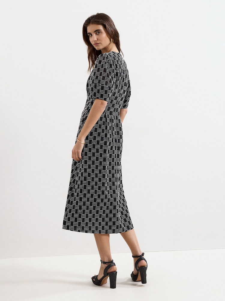 Phase Eight Black Yasmine Dress - Image 2 of 7 Phase Eight Black Yasmine Dress - Image 2 of 7