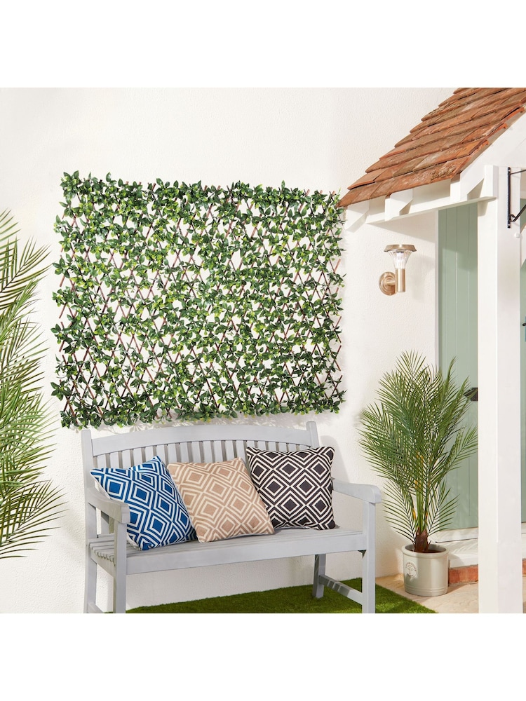 Premier Decorations Ltd Green Gardenia Leaves Willow Garden Trellis - Image 1 of 3