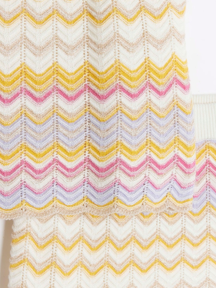 River Island Cream Girls 100% Cotton Chevron Knit Skirt Set - Image 4 of 4