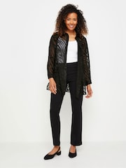 Schwarz - M&Co White Zebra Print Long Sleeve Mesh Shirt - Bild 2 von 6