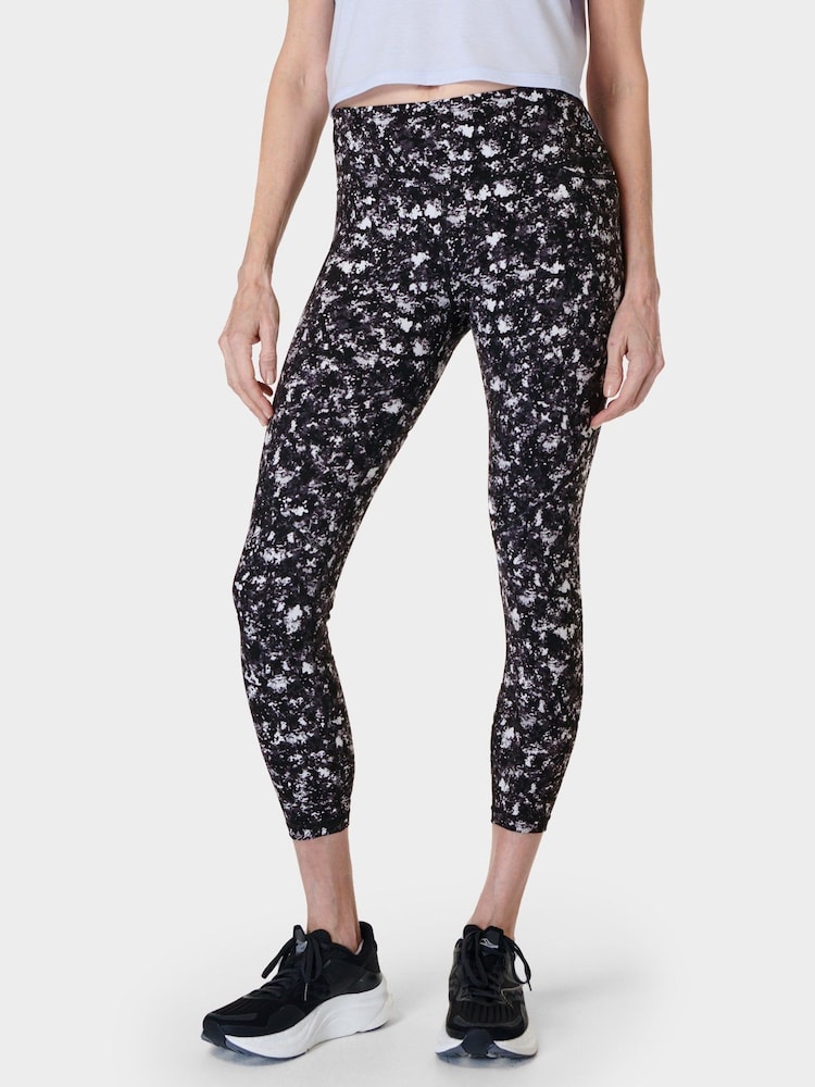 أسود طبعة مزركشة كهربائية - لغينغز Power Workout من Sweaty Betty - صورة 1 من 8 أسود طبعة مزركشة كهربائية - لغينغز Power Workout من Sweaty Betty - صورة 1 من 8
