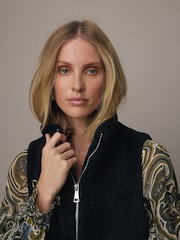 Black Faux Fur Heavy Zip Through Gilet - Image 4 of 7