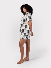 Chelsea Peers Cream Curve Satin Jacquard Pineapple Short Pyjama Set - Image 3 of 5
