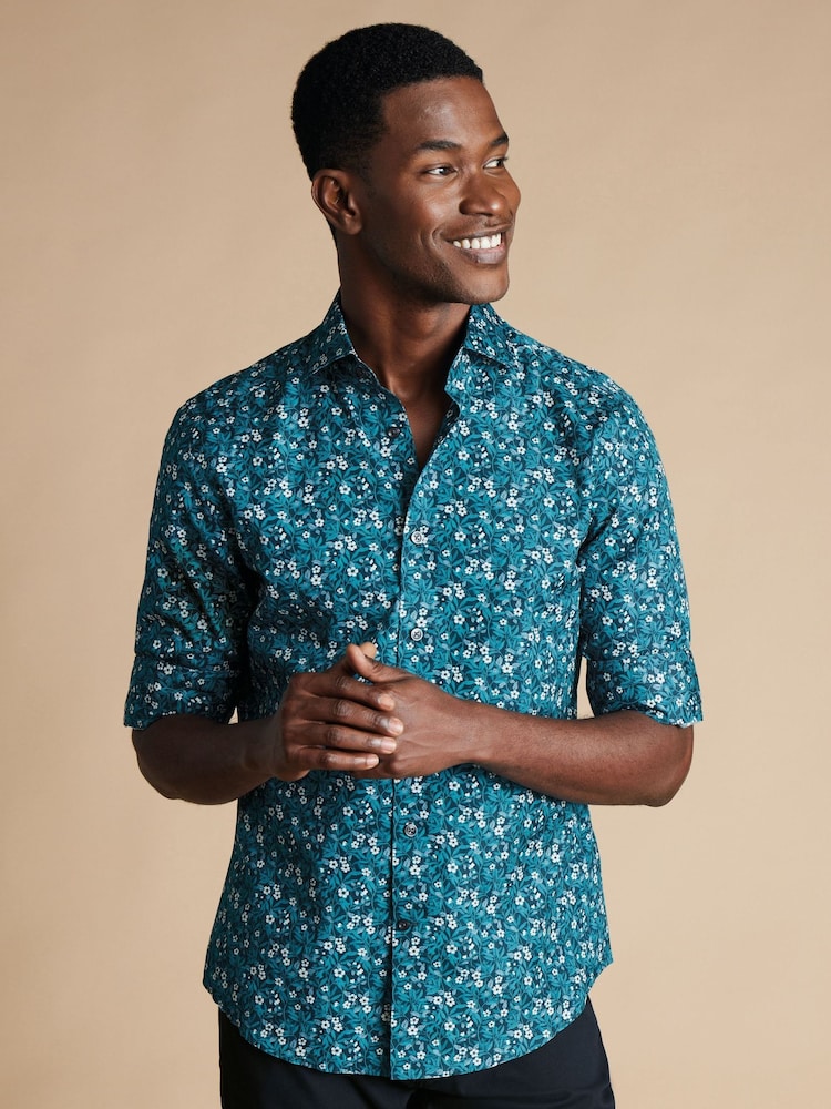 Grün - Charles Tyrwhitt, Hemd aus Liberty-Stoff mit Blümchen-Print in klassischer Passform, 100 % Baumwolle - Bild 2 von 7 Grün - Charles Tyrwhitt, Hemd aus Liberty-Stoff mit Blümchen-Print in klassischer Passform, 100 % Baumwolle - Bild 2 von 7