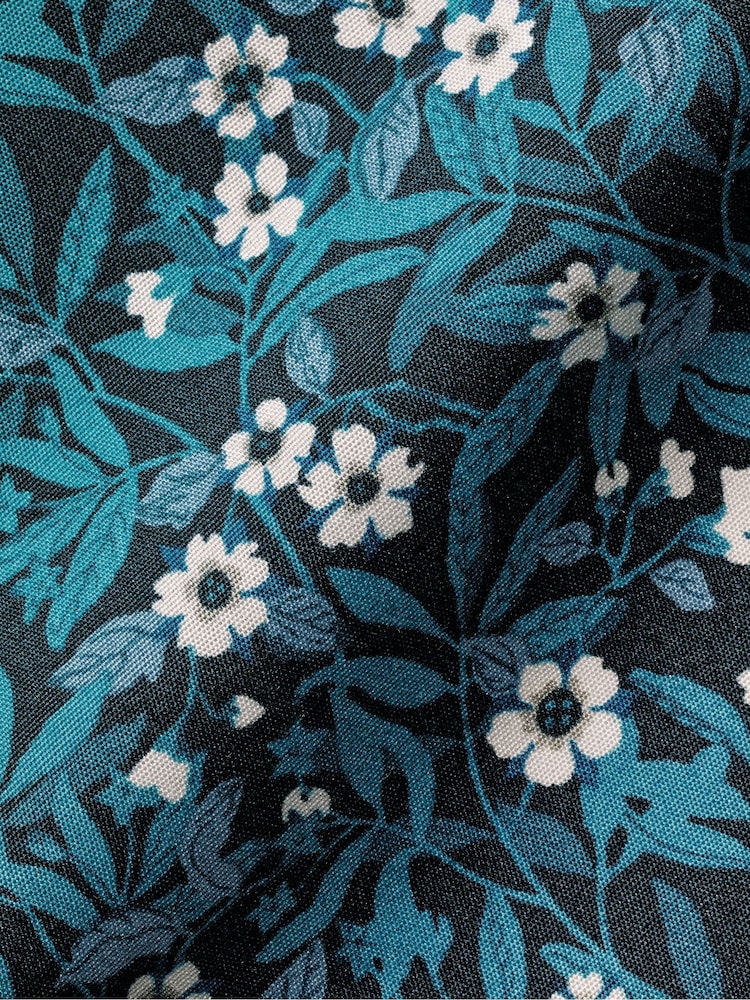 Grün - Charles Tyrwhitt, Hemd aus Liberty-Stoff mit Blümchen-Print in klassischer Passform, 100 % Baumwolle - Bild 7 von 7 Grün - Charles Tyrwhitt, Hemd aus Liberty-Stoff mit Blümchen-Print in klassischer Passform, 100 % Baumwolle - Bild 7 von 7