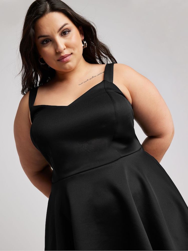 Yours Curve Black Bow Back Peplum Top - Image 2 of 4