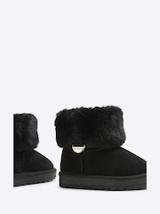 River Island Black Suedette Girls Faux Fur Lined Boots - Image 5 of 5