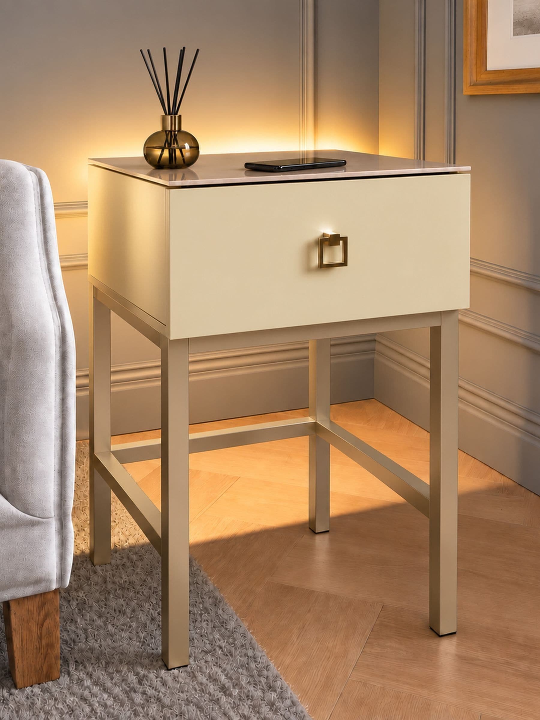 Frank Olsen Furniture White Frank Olsen Lyra Lamp/Side Table - Alabaster - Image 2