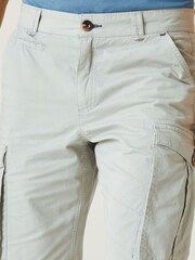 Regatta Silver Shorebay 100% Cotton Cargo Shorts - Image 4 of 7