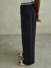 Reiss Navy Fleur Petite Waistband Detail Wide Leg Trousers - Image 4 of 7