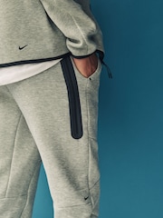 Nike Grey Tech Fleece Joggers - Image 6 of 6