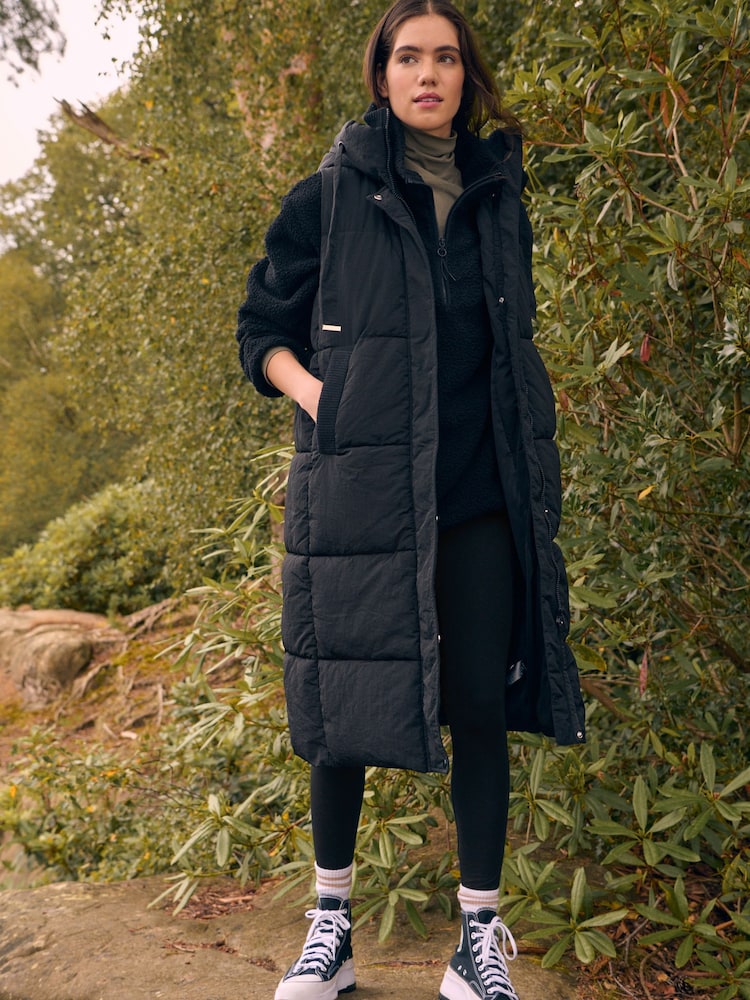 Черный - Непромокаемый вязаный воротник с капюшоном Padded Gilet - Image 1 of 9