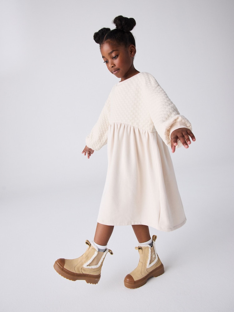 Converse Brown Chuck Taylor Junior Suede Fleece Lined Lugged Chelsea Boots - Image 2 of 12