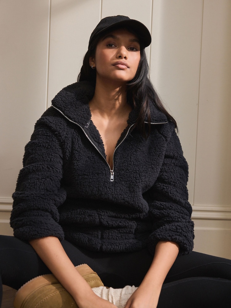 Schwarz - Teddyfell-Jacke mit halbem Reißverschluss - Bild 1 von 6