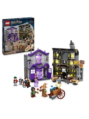 LEGO Harry Potter Ollivanders Madam Malkins Robes - Image 1 of 8