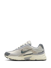 Nike White/Grey Initiator Trainers - Image 4 of 9