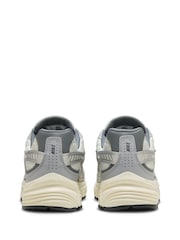 Nike White/Grey Initiator Trainers - Image 6 of 9