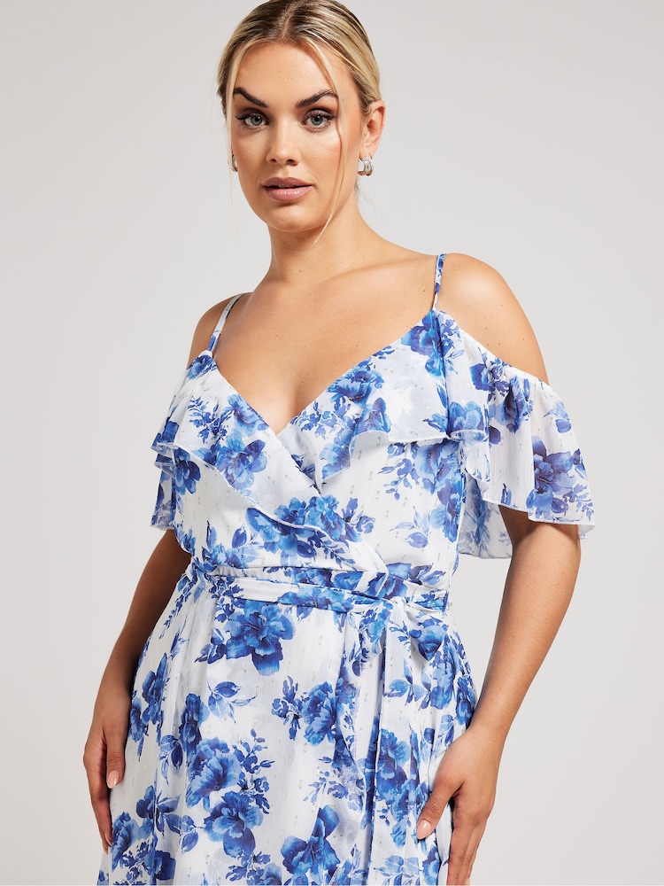 Blanco - Vestido con dobladillo con volantes y estampado floral de Yours Curve - Imagen 2 de 5 Blanco - Vestido con dobladillo con volantes y estampado floral de Yours Curve - Imagen 2 de 5