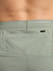 Nike Jade Horizon Dri-FIT Stride 7 Inch Running Shorts - Image 4 of 5