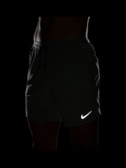 Nike Jade Horizon Dri-FIT Stride 7 Inch Running Shorts - Image 5 of 5
