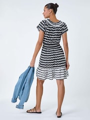 Roman Black Zig Zag Border Print Shirred Dress - Image 3 of 5