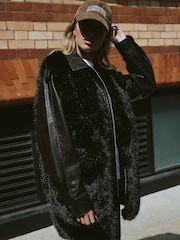 Black Longline Faux Fur Gilet - Image 5 of 8