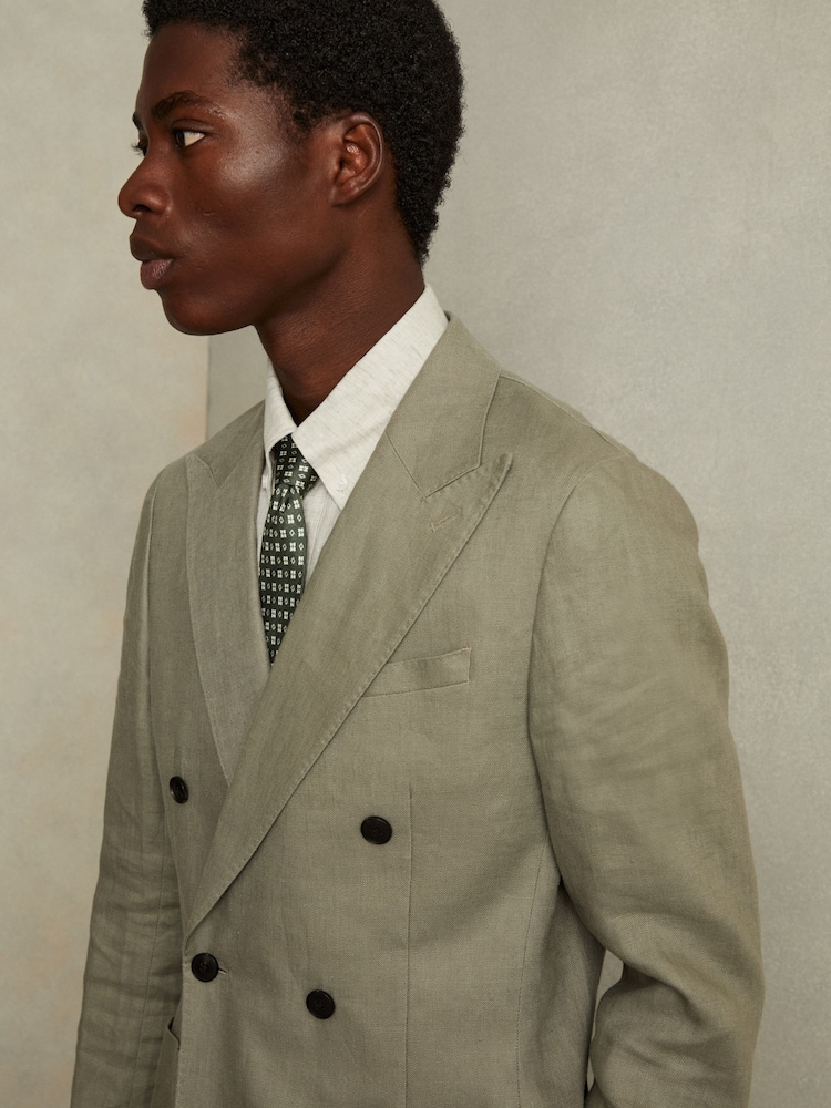 Reiss Olive Cavoli Silk Medallion Print Tie - Image 2 of 5 Reiss Olive Cavoli Silk Medallion Print Tie - Image 2 of 5