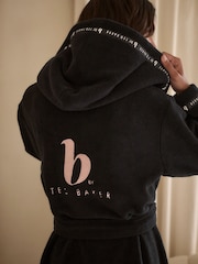 Bata negra de forro polar de B By Ted Baker - Imagen 4 de 5