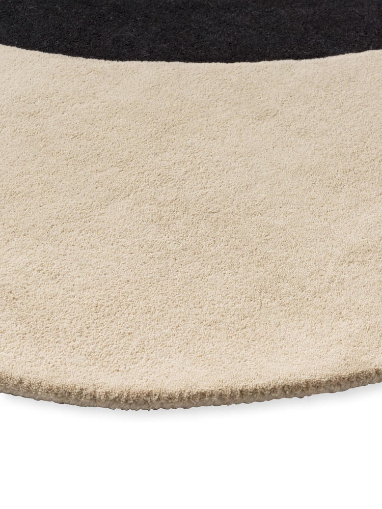 Orla Kiely Natural Flower Spot Round Rug - Image 4 of 4