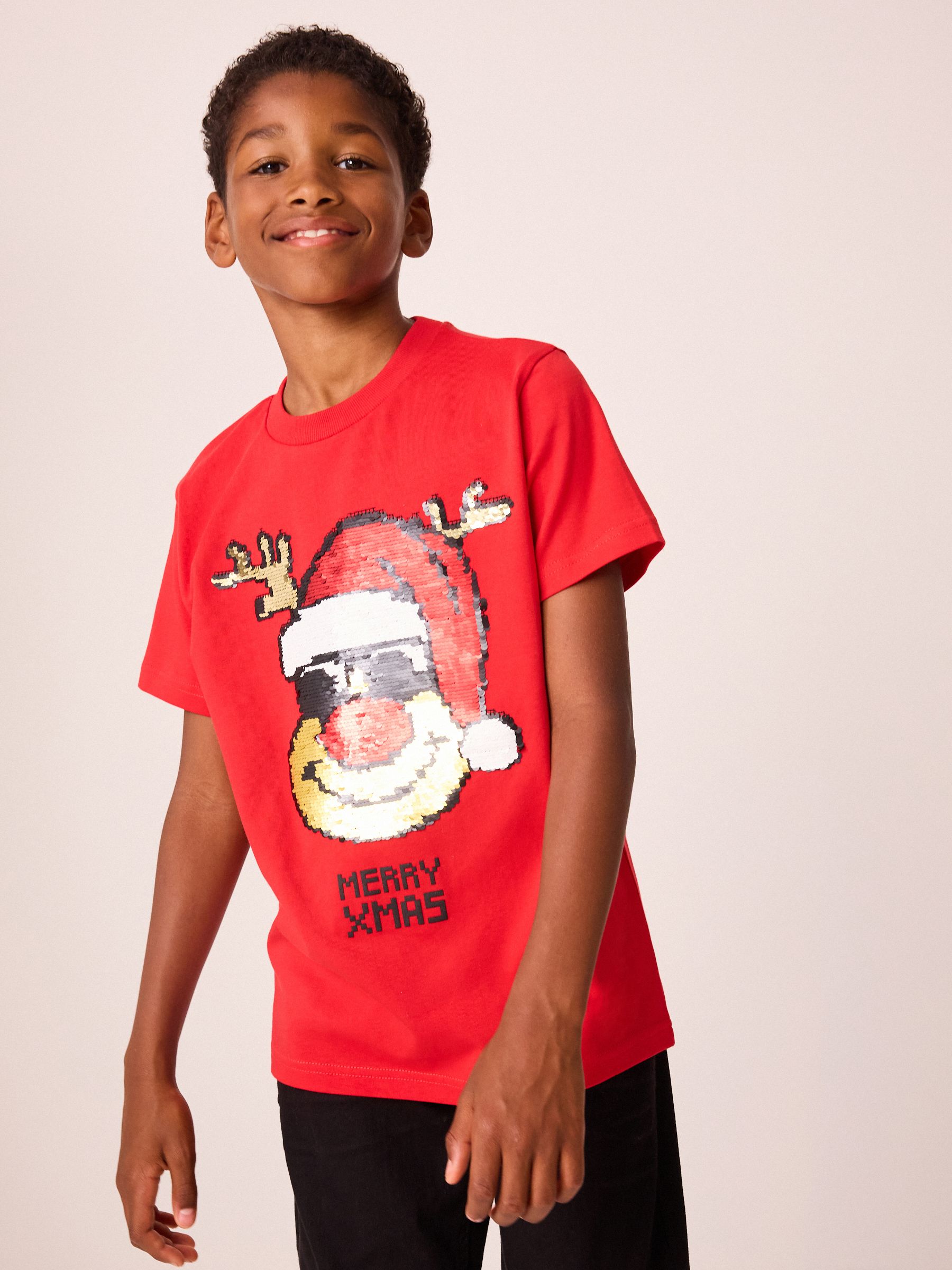 T shirt with sequin sleeves shop