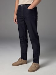 أزرق نيلي غسل - Regular Tapered Fit Classic Stretch Jeans - صورة 1 من 12