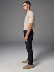 أزرق نيلي غسل - Regular Tapered Fit Classic Stretch Jeans - صورة 3 من 12