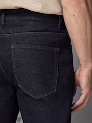 أزرق نيلي غسل - Regular Tapered Fit Classic Stretch Jeans - صورة 7 من 12