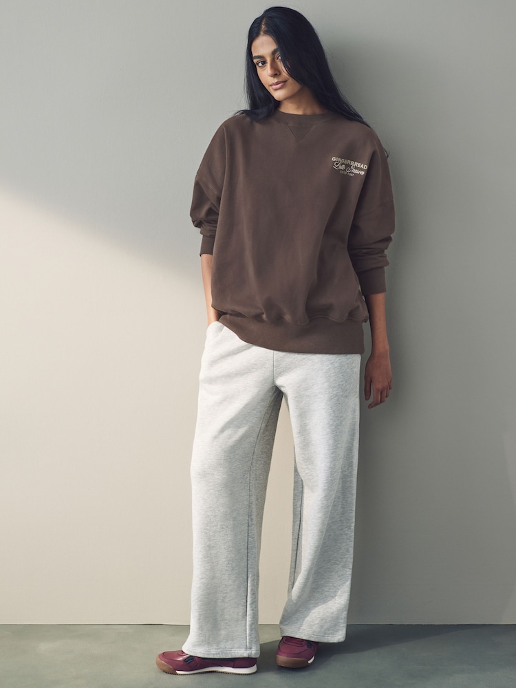 Chocolate Brown Christmas Ginger Bread Latte Graphic Crew Neck Sweatshirt - Image 2 of 8