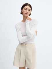 Mango Cream Pleated High-Waist Shorts - Image 3 of 4