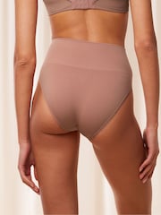חום - Triumph Soft Sculpt Bandeau Briefs - Image 2 of 5